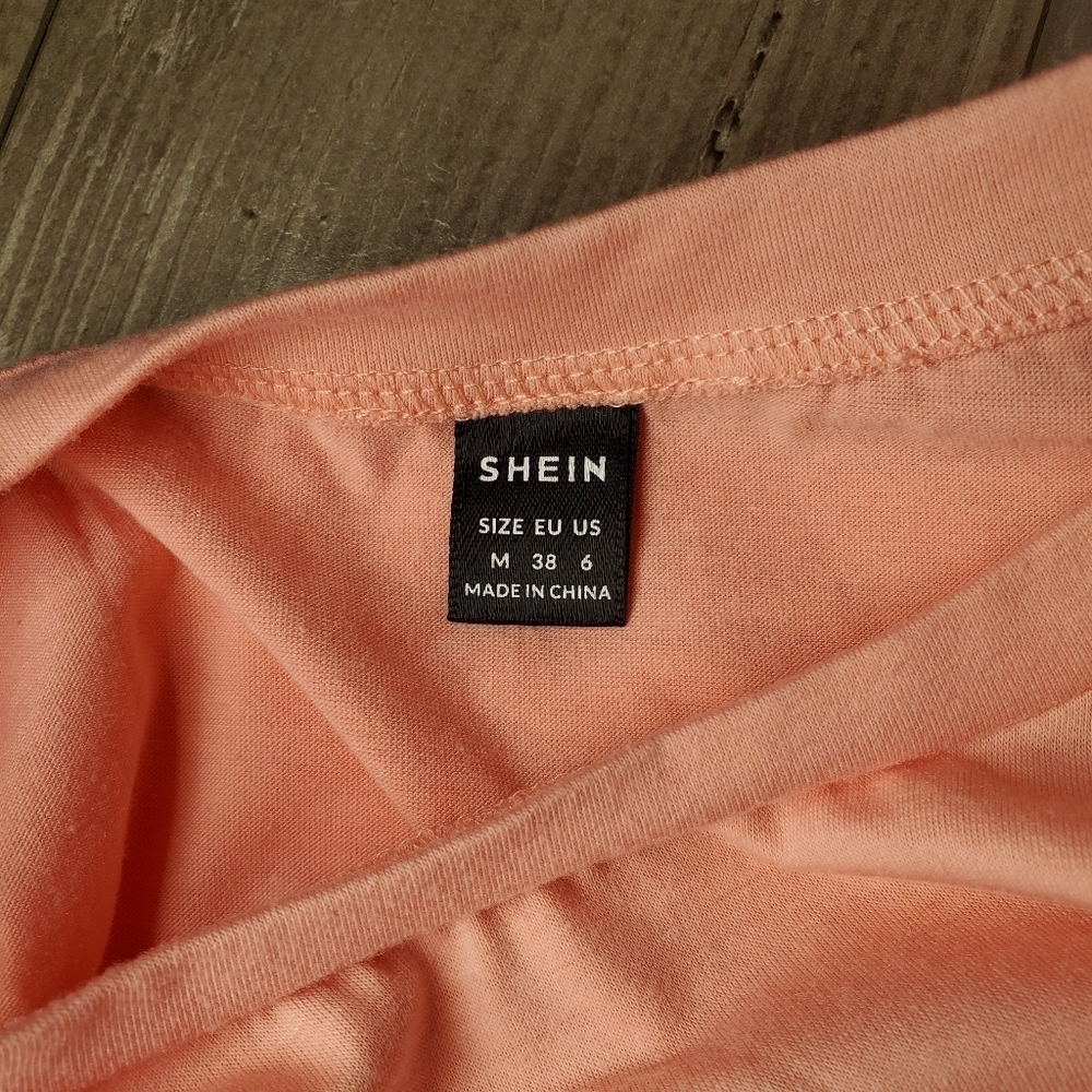 SHEIN Batwing Sleeve Pocket Patched Crop Tee Coral Pink Size Medium NWOT - Picture 5 of 16
